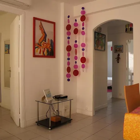 Apartament T3 Climatise Entre Et Centre *