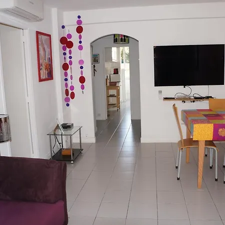 Apartment T3 Climatise Entre Et Centre *